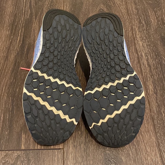 Ladies running shoes - Picture 4 of 5